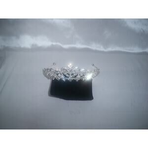 Silver rhinestone bridal tiara, prom party princess formal evening wear tiara